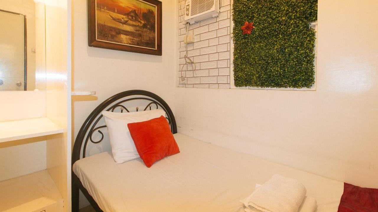 Nearest Hostel Pasay City By Reddoorz מראה חיצוני תמונה